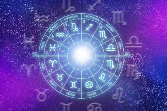 Horoscop noiembrie 2023. Ultima lună de toamnă vine cu schimbări neașteptate și răsturnări de situație