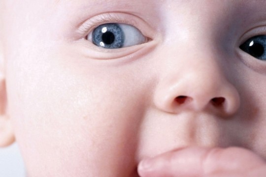 Riscurile canalelor lacrimale înfundate la bebeluș și cum se desfundă