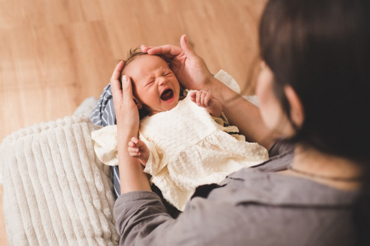 Cele 5 S-uri care promit să liniștească un bebeluș care plânge