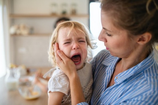 Medic pediatru despre cum se manifestă spasmul hohotului de plâns la copii