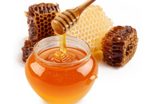 Iată ce va fi dacă vei consuma zilnic câte o lingură de miere cu scorțișoară