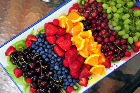 Cel mai dulce fruct de sezon care te îngrașă rapid. Toți îl consumă în exces, fără să știe la ce pericol se expun