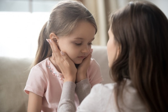 Îți dorești ca al tău copil să se simtă iubit? 31 cele mai puternice fraze pe care e bine să le audă, de la tine