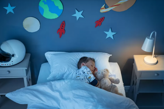 Cât ar trebui să doarmă un copil? Sfaturi de la dr. Mihaela Oros, expert în somnologie