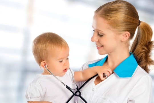 Ajută-ți copilul să învingă frica față de medic