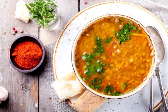 Supă de linte și morcovi – mâncare de post, dar cu multe proteine