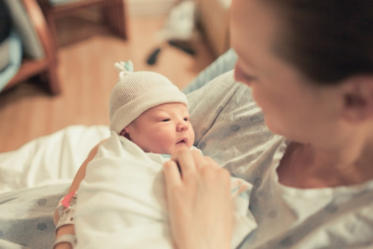 Cele mai importante 5 sfaturi pentru îngrijirea nou-născutului
