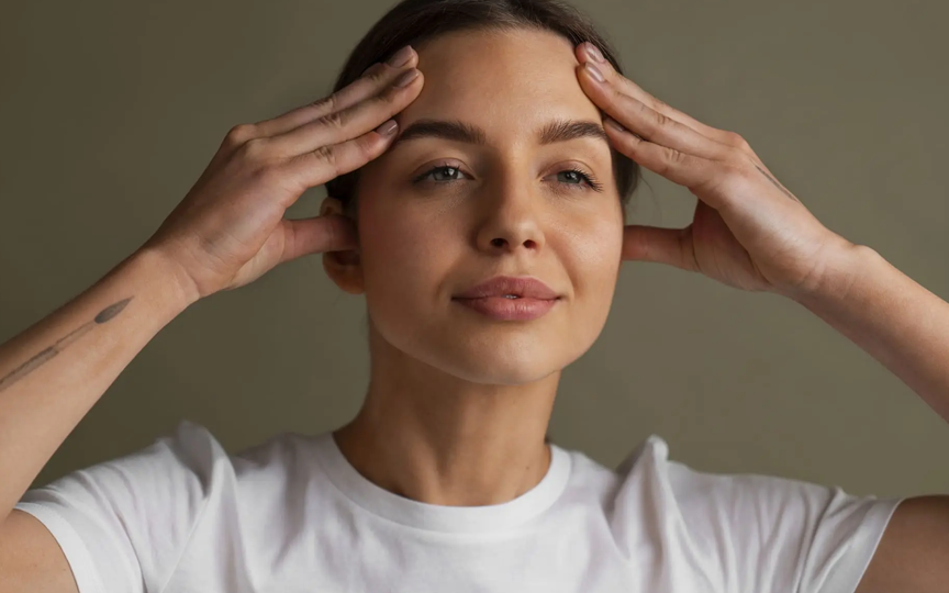 Gel natural pentru cearcăne: ochi luminoși și tineri în doar 7 zile