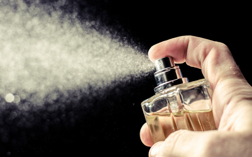 Cum să-ți alegi parfumul în funcție de vârstă