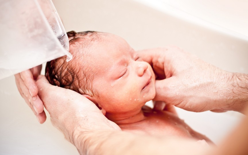 Medic pediatru despre îngrijirea bebelușului: Ignoră aceste sfaturi