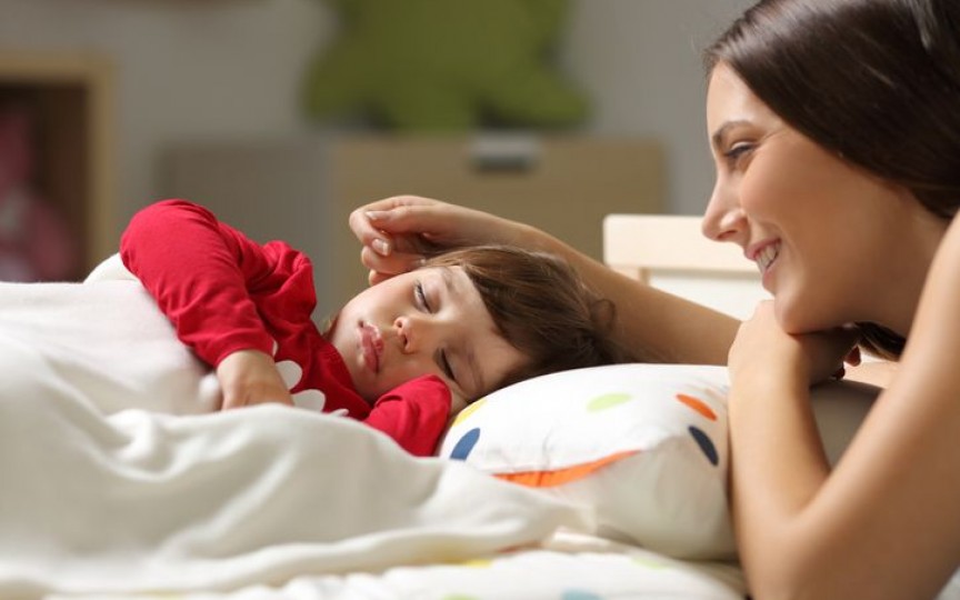 Medic psihiatru: Copiii care adorm târziu riscă să dezvolte tulburări psihice