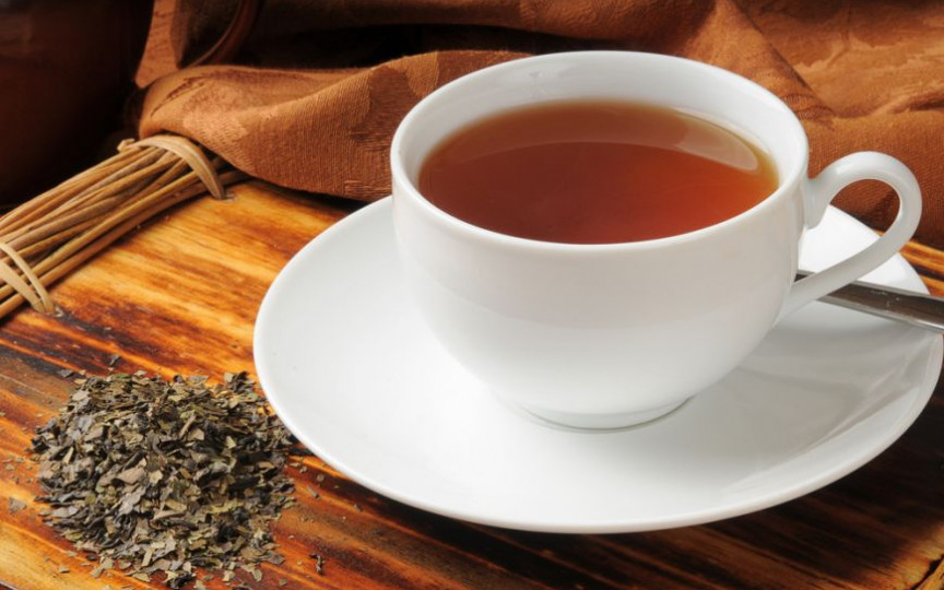 8 ceaiuri bune pentru ficat. Elimină toxinele și dizolvă grăsimile nocive