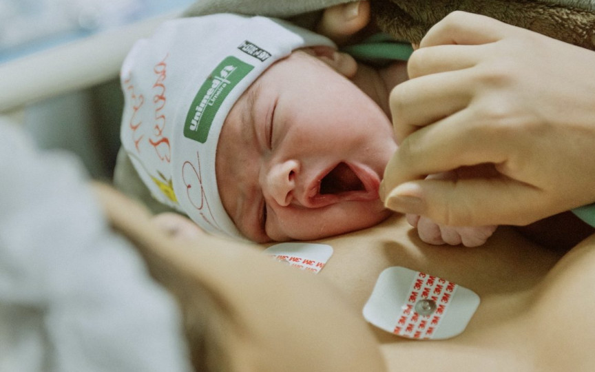 S-a confirmat! S-a născut primul bebeluș cu ADN de la trei persoane