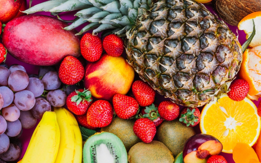 Fructele care te îngrașă mai mult decât dulciurile și prăjiturile. Medic: „Există patru fructe pe care le interzic..”