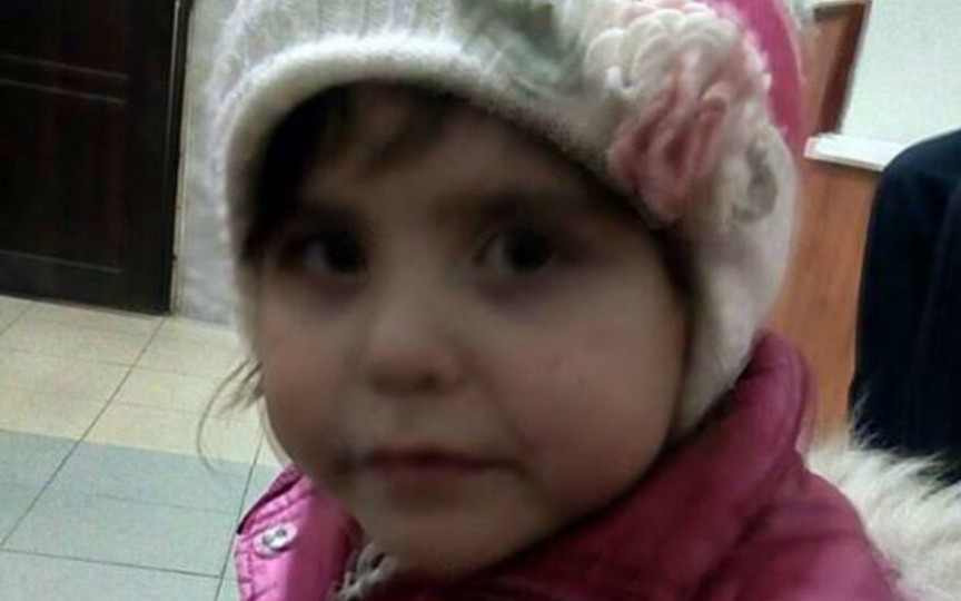 A fost găsită o fetiță de 4 ani. Se caută rudele