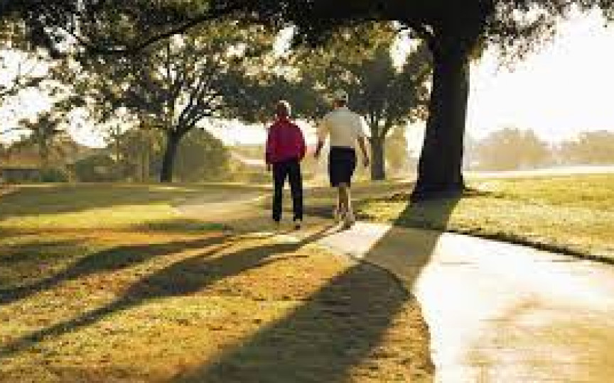 STUDIU: O plimbare de 10 minute în fiecare zi ar putea fi secretul unei vieți lungi