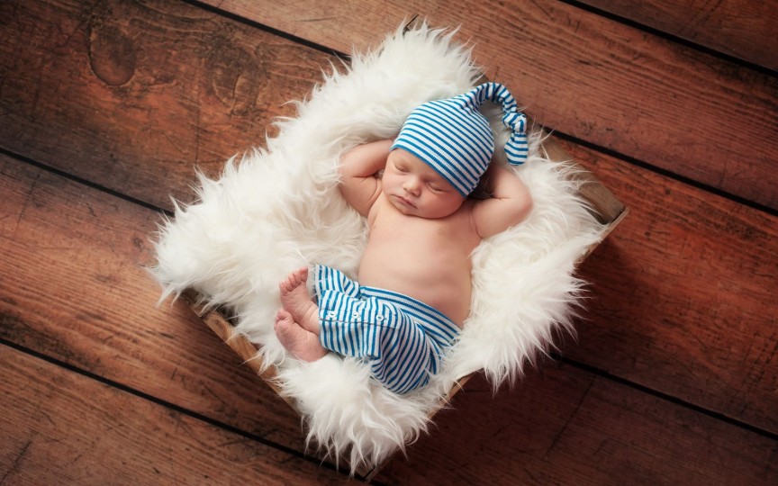 Idei de cadouri utile pentru nou-născuți