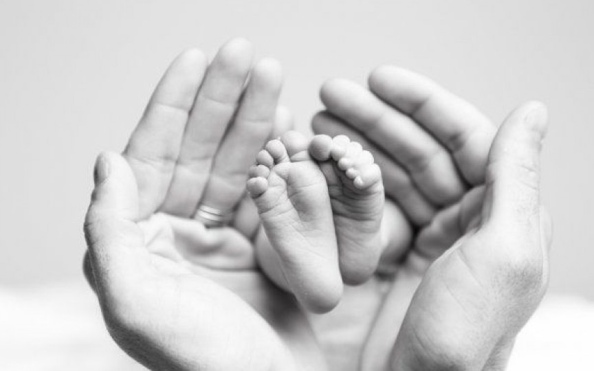 Premieră mondială: S-a născut un copil dintr-un embrion înghețat cu 25 de ani în urmă