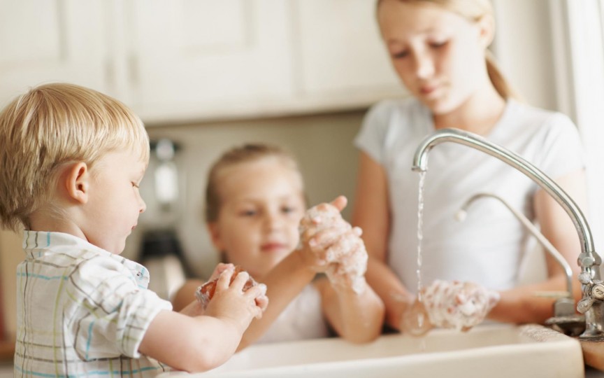 Bolile pe care le poate face copilul dacă nu se spală pe mâini