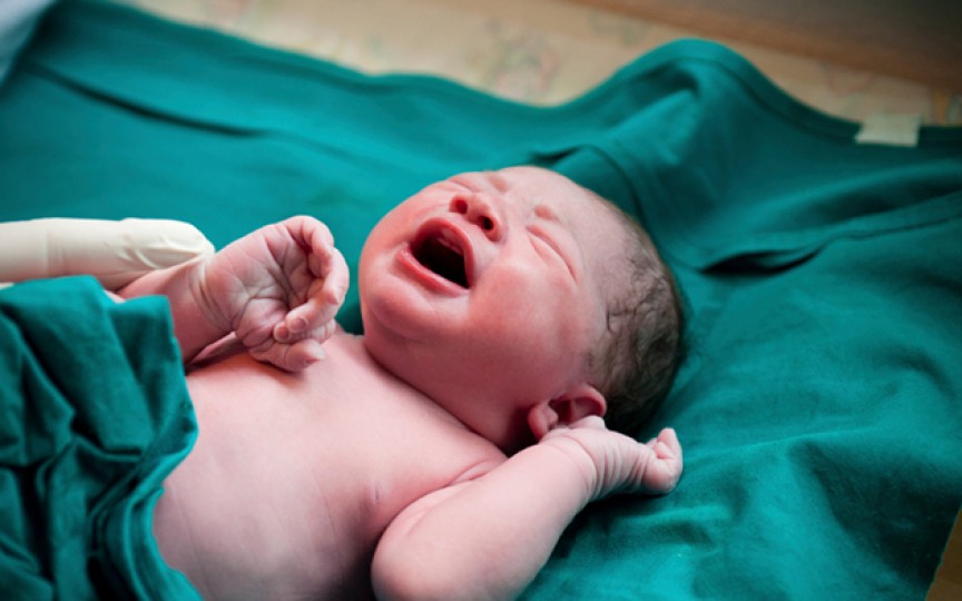 5 întrebări pentru medicul neonatolog în cadrul primelor vizite cu bebeluşul