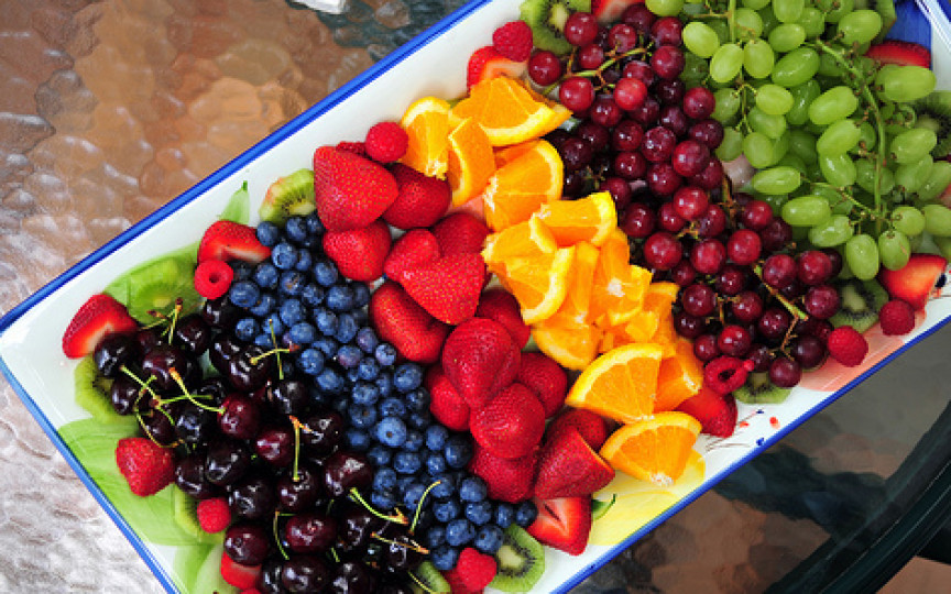 Cel mai dulce fruct de sezon care te îngrașă rapid. Toți îl consumă în exces, fără să știe la ce pericol se expun