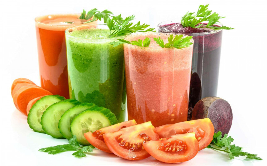 Rețete de sucuri de fructe și legume pe care să le bei la micul dejun