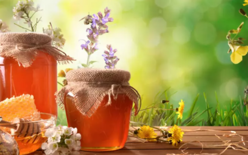 10 cele mai cunoscute tipuri de miere și beneficiile lor