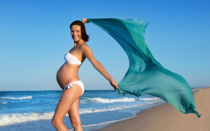 Cât de sănătos e să stai la soare în timpul sarcinii?