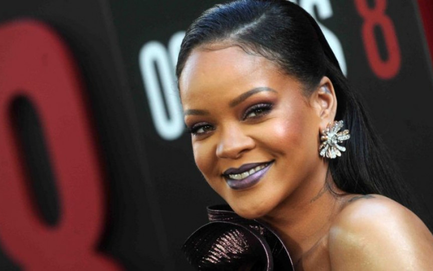 Rihanna, cea mai tânără miliardară a Americii. Artista i-a luat locul lui Kim Kardashian