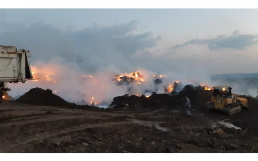 Pompierii au lichidat incendiul de pe strada Uzinelor din Chișinău