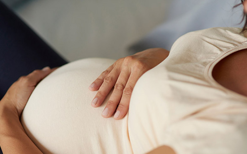 „Da, sunt un incubator”: Interviu cu o mamă surogat
