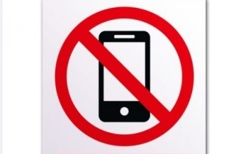 Italia interzice telefoanele mobile la școală: „Distrag atenția, iar elevii care le folosesc arată lipsă de respect față de profesori