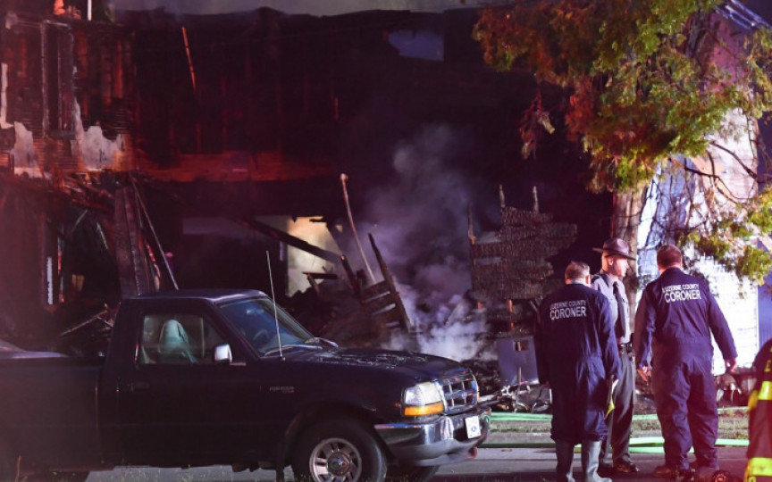 Chemat la un incendiu, un pompier a descoperit că cele 10 persoane decedate erau membrii familiei sale