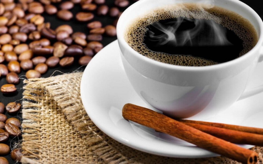 Beneficiile pe care le are cafeaua la vârste înaintate. Câte cești poți bea zilnic