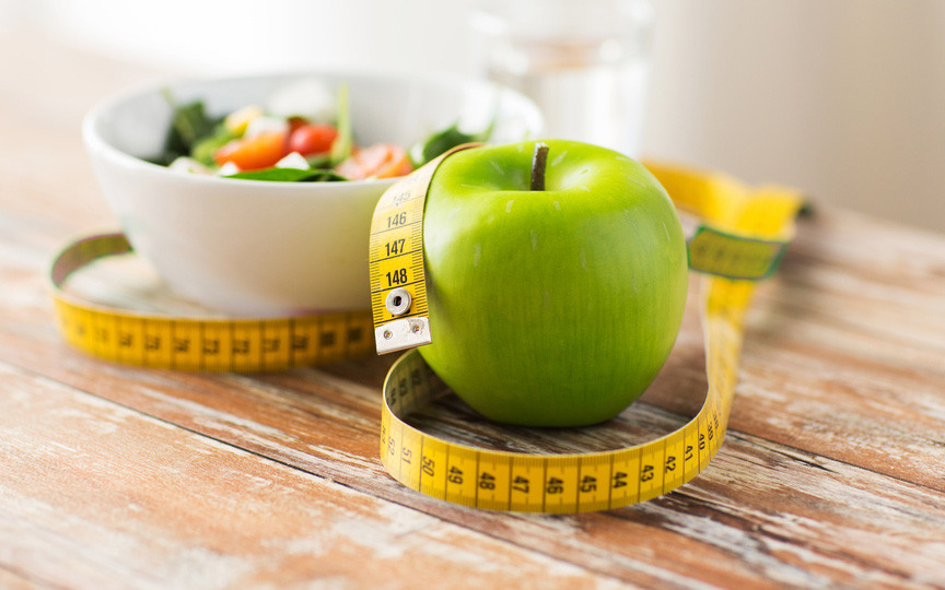 15 alimente cu aproape zero calorii pe care le poți consuma oricât – fără regrete