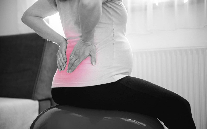 Sfaturi ca să îţi ameliorezi durerile de spate din timpul sarcinii