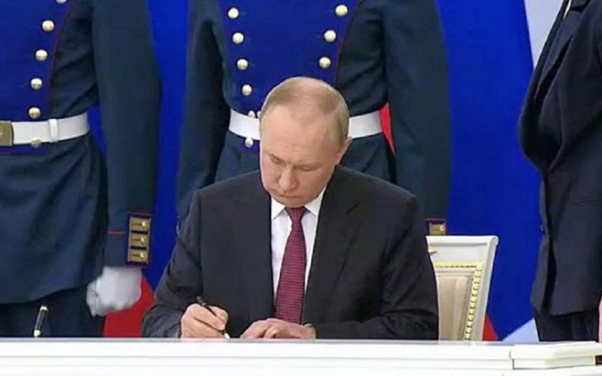 Putin a semnat decretele prin care a anexat ilegal teritoriile ocupate din Ucraina