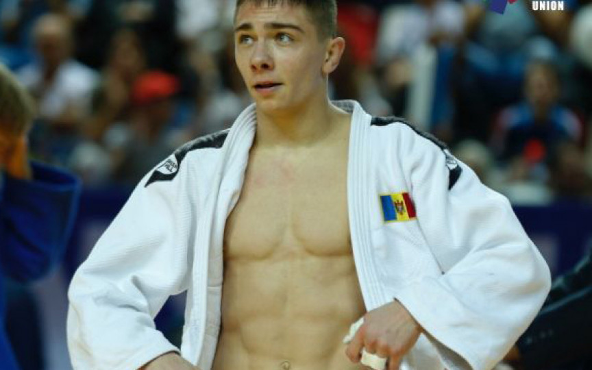 Judocanul Denis Vieru a cucerit medalia de bronz la Campionatul European de la Sofia