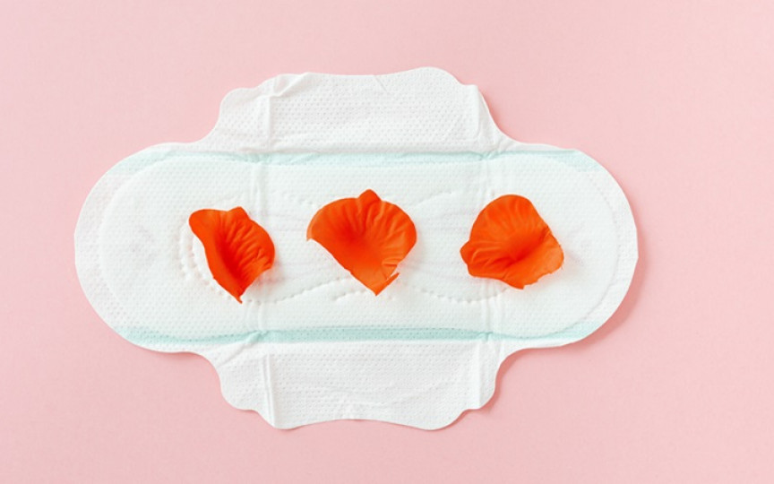 Menstruația urât mirositoare – ce probleme poate ascunde