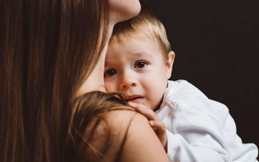 10 sfaturi prin care să reduci anxietatea de separare la bebeluși
