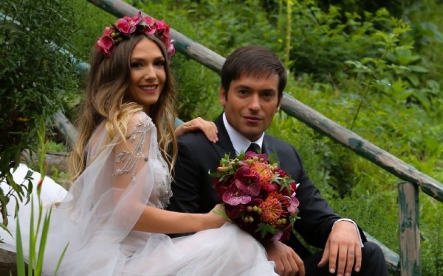 Adela Popescu s-a măritat. Primele poze de la nuntă
