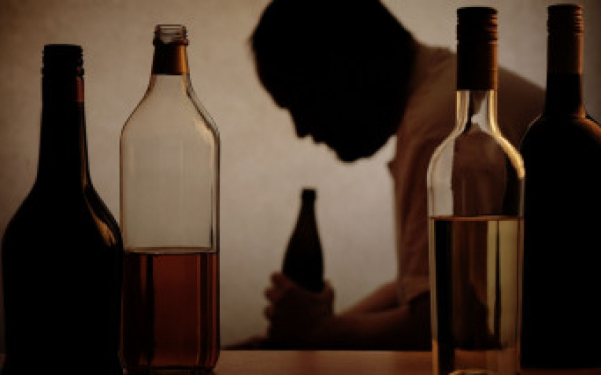 Consumul de alcool în timpul pandemiei de Covid ar putea duce la un mare număr de decese