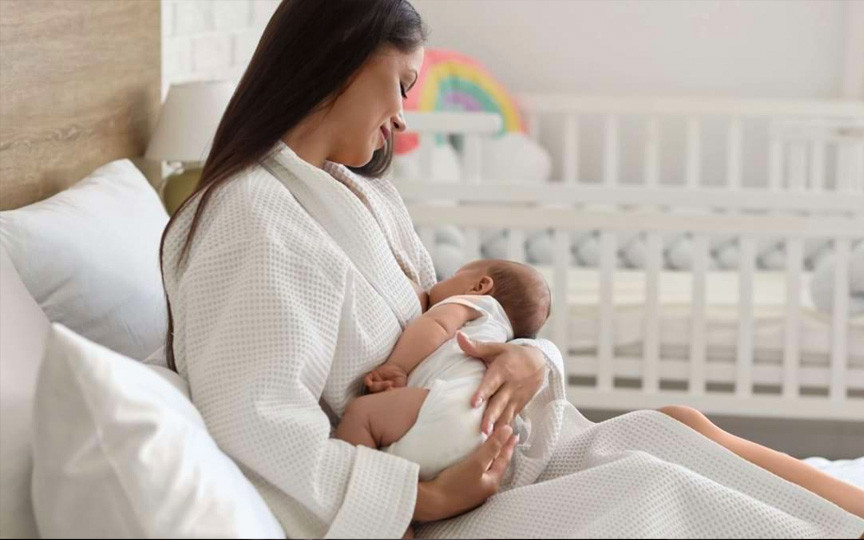 Cum alegi laptele ideal pentru bebeluș după încheierea alăptării