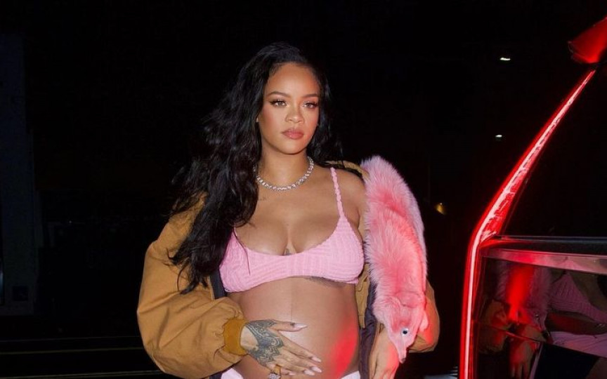 Rihanna a născut în secret! Celebra cântăreață a devenit mamă pentru a doua oară, la începutul acestei luni