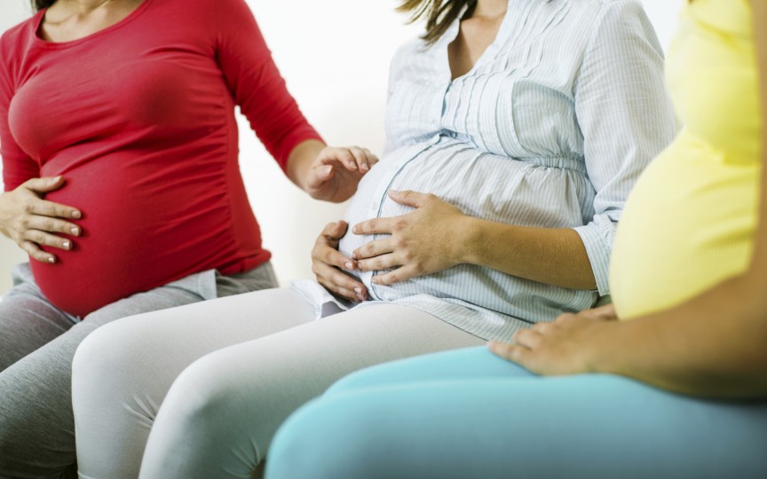 Soluții recomandate de mame pentru greața din timpul sarcinii