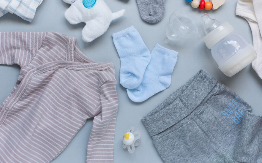 Ce trebuie să conțină un set de îmbrăcăminte pentru un nou-născut