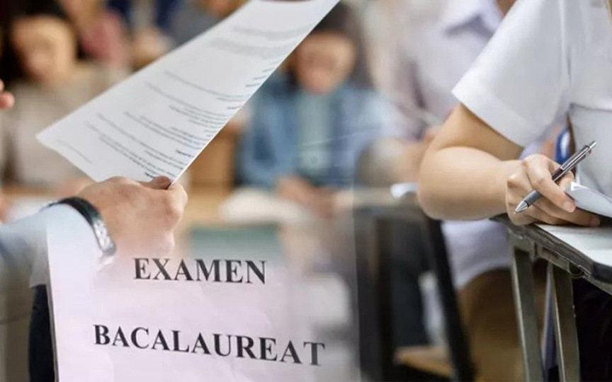 Bacalaureat 2025: Mii de elevi primesc nota 10 din oficiu la limbi străine și informatică