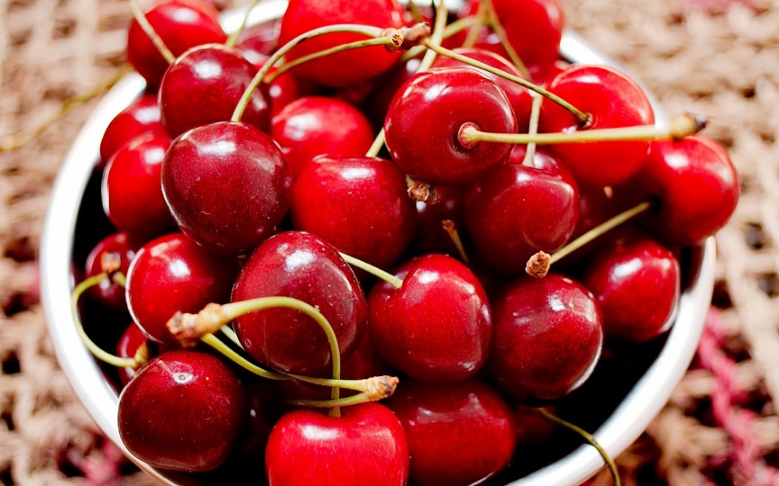 E sezonul cireșelor – fructe cu o sumedenie de beneficii, pe care posibil că nici nu le știi