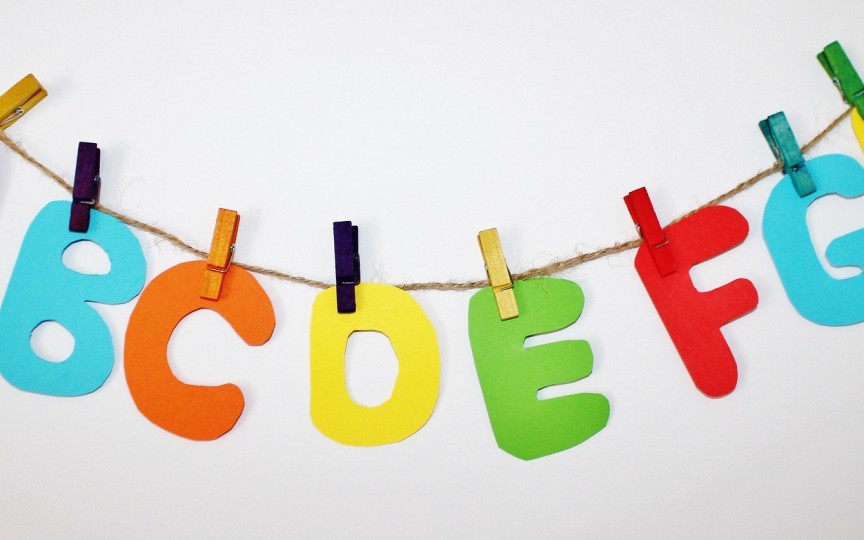 Alfabetul – metode simple de învățat pentru copii preșcolari