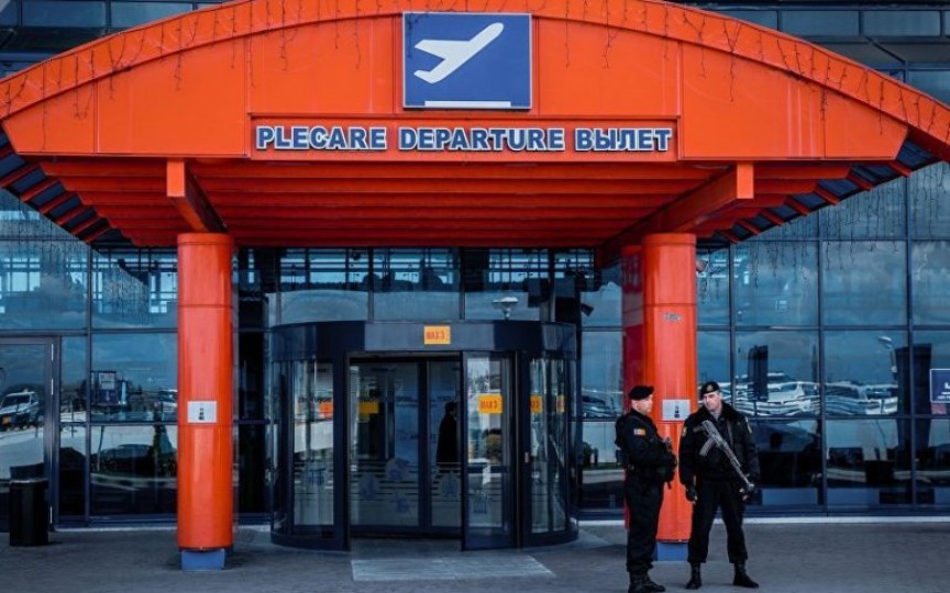 Cetățeni moldoveni depistați cu febră la aeroport – transportați la Spitalul de boli infecțioase